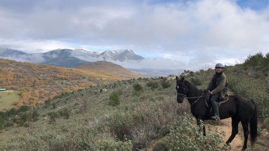 Madrid: Horse Riding in Sierra del Guadarrama National Park - What to wear: long pants are mandatory, shorts are not