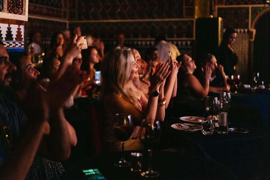 Madrid: Live Flamenco Show with Food and Drinks Options - Walk In and Take Your Seat: Atmosphere, Lighting, Sound