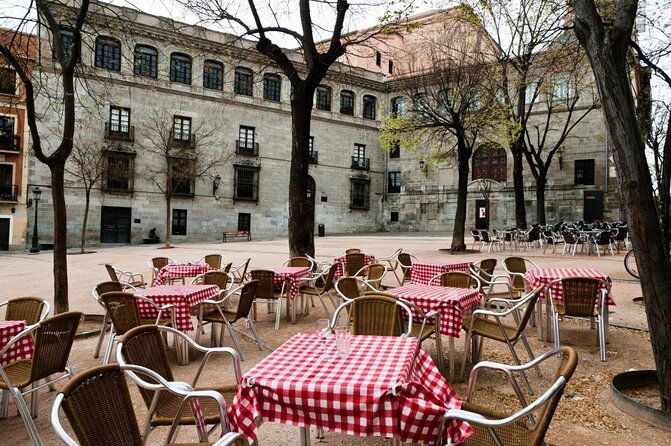 Madrid Local's Wine and Tapas Lunch Tour with a side of History - Starting at Plaza de Isabel II and Your First Pour