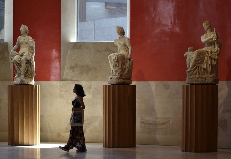 Madrid: Museo del Prado Guided Tour - Getting started at the Goya statue (and why it matters)