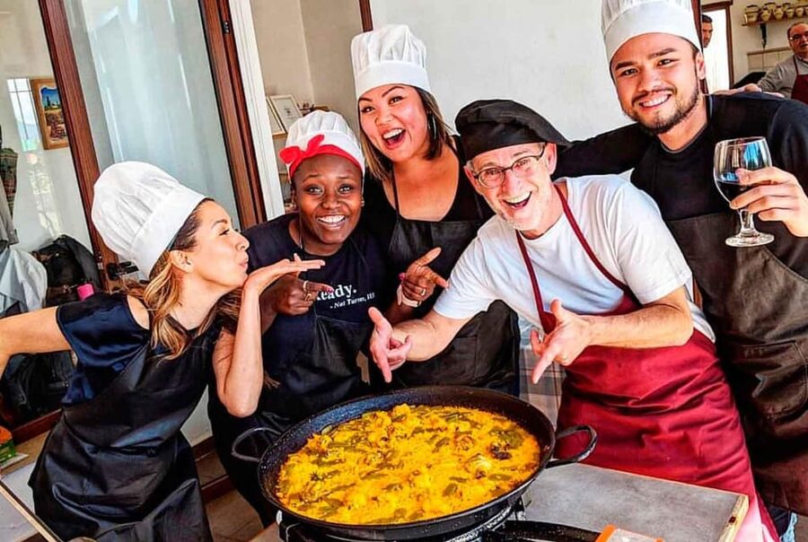 Madrid: Paella and Sangria Workshop in the City Center - Where You Meet in Madrid and How the 3 Hours Work