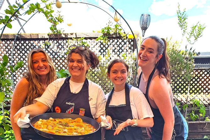 Madrid: Paella & Sangria Classes- Seafood, Chicken & Vegan option - Sangria first: the recipe, the mixing, and the pace
