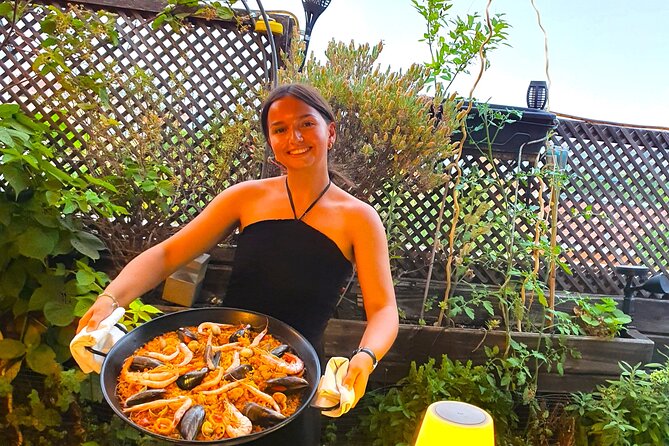 Madrid: Paella & Sangria Classes- Seafood, Chicken & Vegan option - Paella cooking the way locals expect, seafood or chicken or vegan