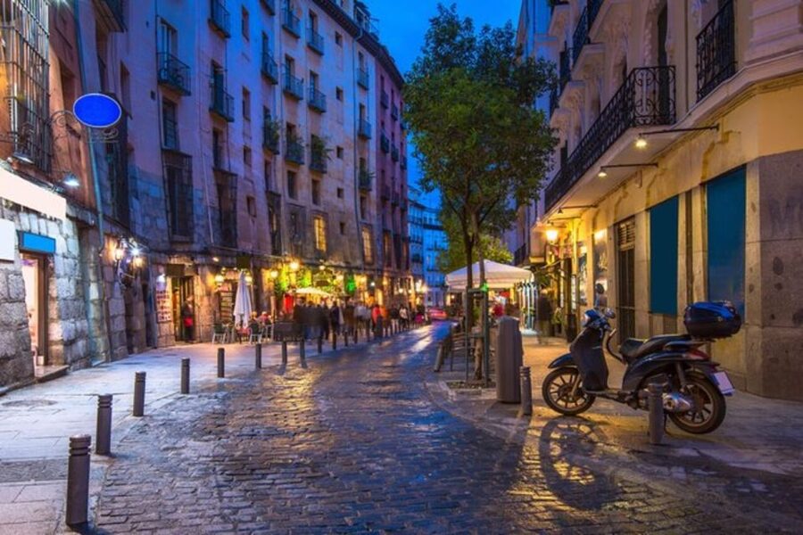 Madrid: Panoramic Open-Top Bus Day or Night Tour with Guide - Key Points I’d Circle Before You Go