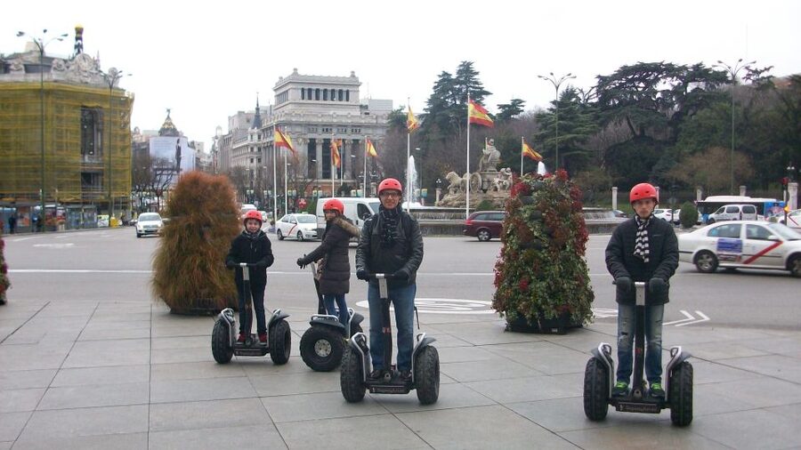 Madrid Private Segway tour. Retiro Park - Centro Historico - Gliding toward Retiro: how the park changes the day