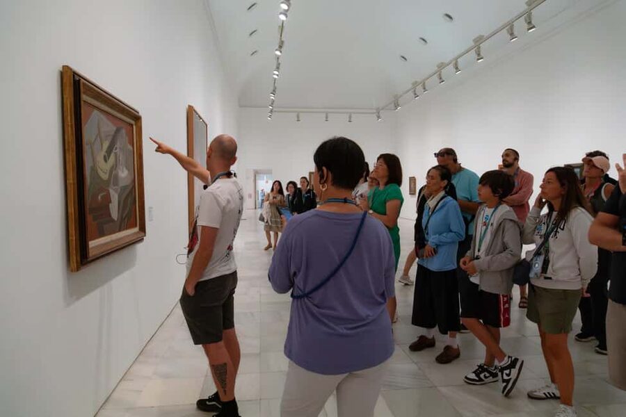 Madrid: Reina Sofía Guided Tour with Skip-the-Line Tickets - The Highlights That Matter Most