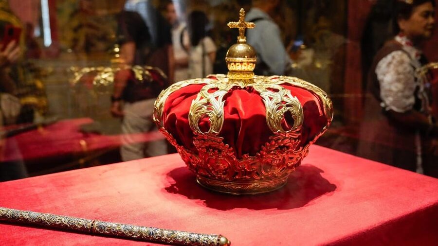 Madrid: Royal Palace Guided Tour with Entry Ticket - Who Should Book This Tour, and Who Might Skip It