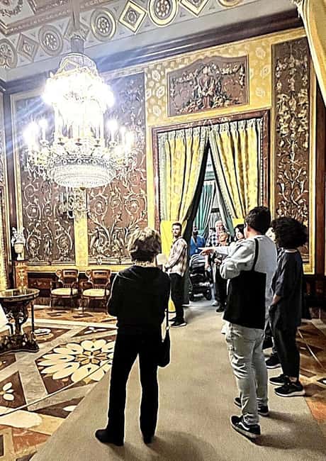Madrid: Royal Palace Guided Tour with Entry Ticket - Entering the Palace Through the Plaza de la Armería
