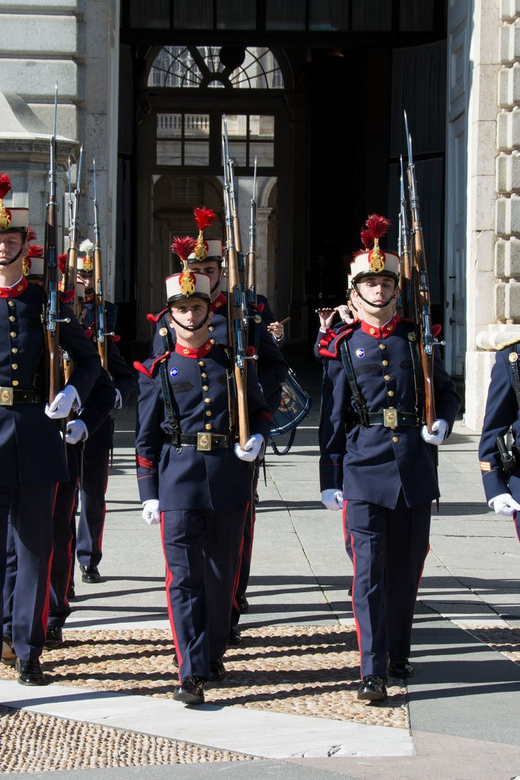 Madrid: Royal Palace Guided Tour with Skip-the-Line Entry - Key points to know before you go