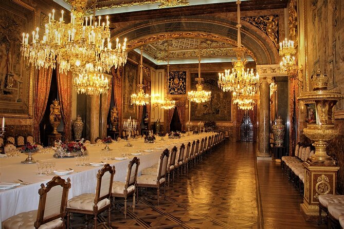 Madrid: Royal Palace Guided Tour with Skip the Line Ticket - Skip-the-line entry that actually matters at the Royal Palace
