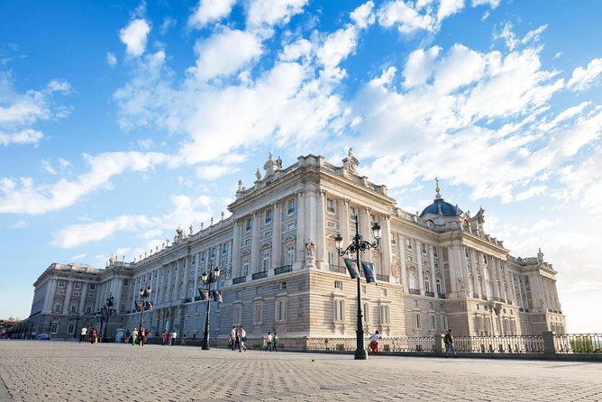 Madrid Royal Palace Professional Guided Tour with Skip the Line - Price and Value: What $42.24 Buys You (and When It Might Not)