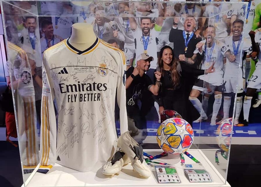 Madrid: Santiago Bernabéu Stadium Guided Tour - Meeting Point Near C. de Marceliano Sta. María: Find Your Orange Sign