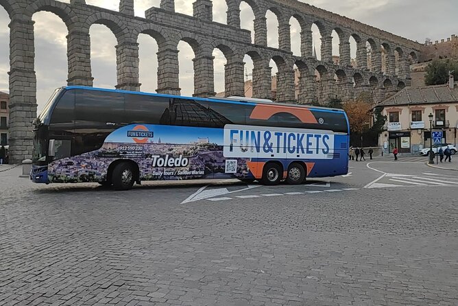 Madrid to Avila & Segovia: Full-Day Highlights Tour - Segovia’s Aqueduct: your best photo shortcut