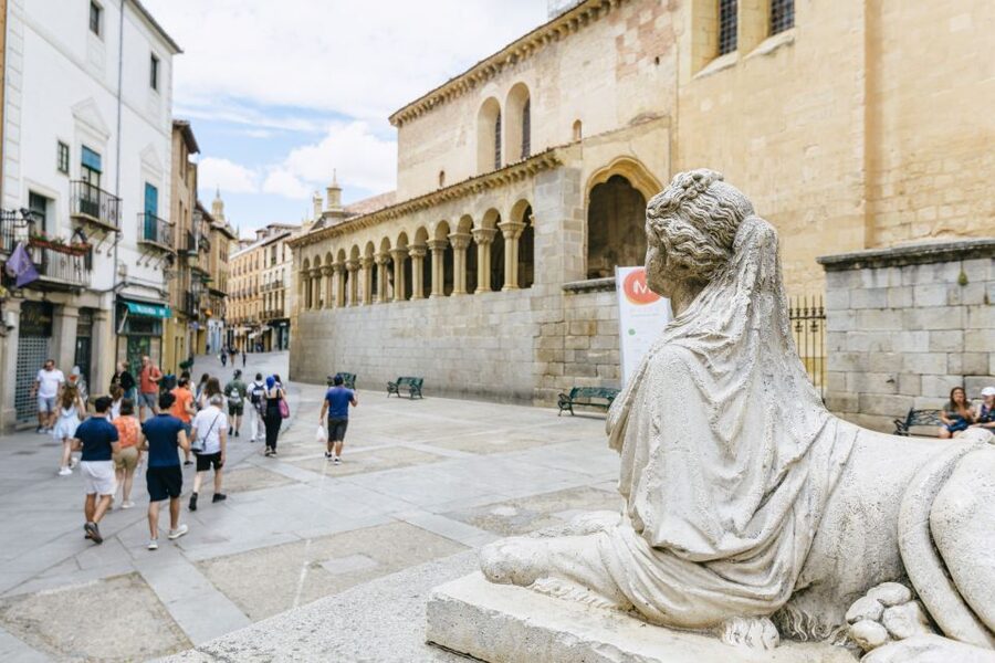 Madrid: Toledo & Segovia Full Day Guided Tour with Alcázar - Walking, weather, and pacing: how to make the day feel easier