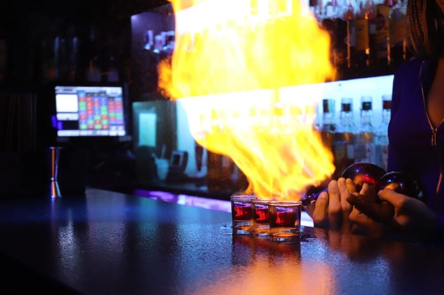 Madrid: Top Pub-Crawl with Drinks and Nightclub Entry - Who this pub crawl suits best (and who should rethink it)