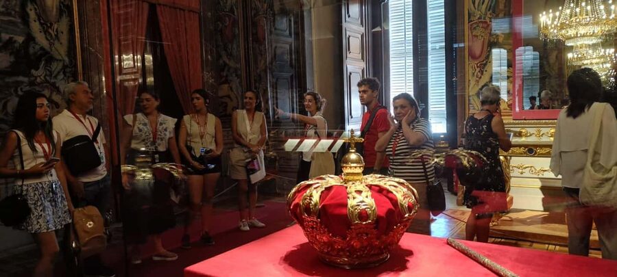 Madrid: Visit to the Royal Palace & Walking Tour of the City - Who should book this Madrid Royal Palace and center tour?