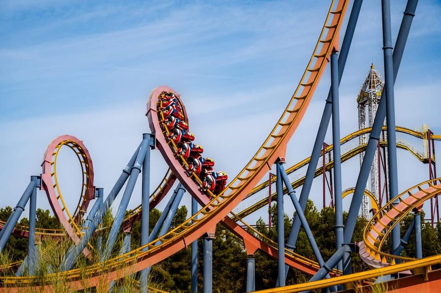 Madrid: Warner Park Entry Ticket - Shows and seasonal events: Crazy Police Academy and more