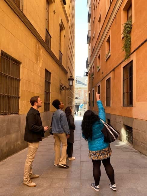 Madrid: Welcome to Madrid Guided Walking Tour - Key things you will get from this Madrid walk