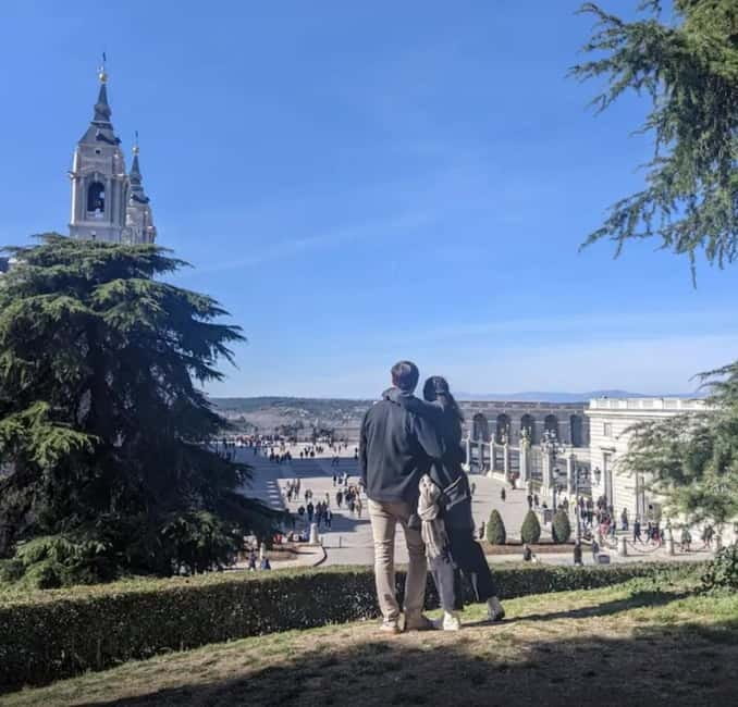 Madrid: Welcome to Madrid Guided Walking Tour - Who should book this Madrid welcome walk?