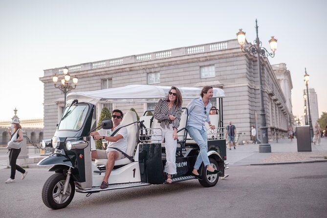 Madrid Welcome Tour with Local Guide in Eco Tuk Tuk Private - A fast first look at Madrid in an eco tuk tuk