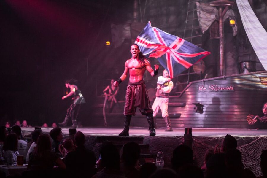 Magaluf: Pirates Adventure Dinner Show Ticket - The Storyline With Real Pirate Names: Henry Morgan Meets Jacques Lafitte