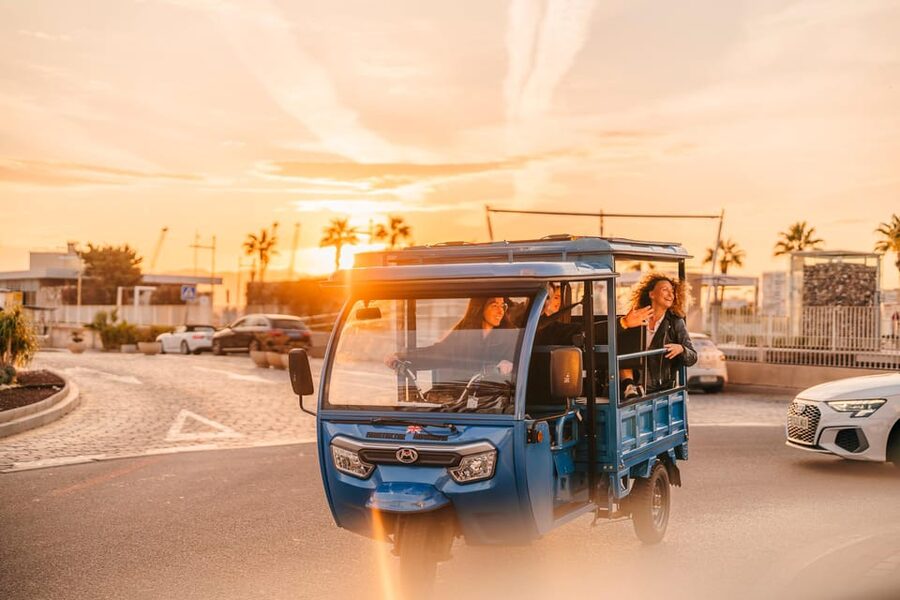 Málaga 2-Hour TukTuki Tour: Private Experience - Gibralfaro lookout: the stop that makes the whole ride feel worth it