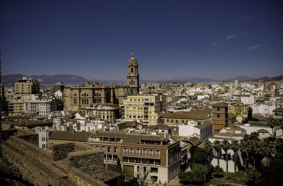 Málaga: 3-Hour Complete Walking Tour with Tickets - Key highlights you will actually feel
