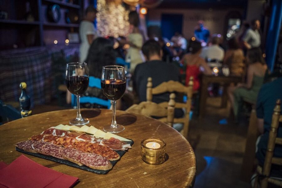 Malaga: Authentic Flamenco Show at El Gallo Ronco - How to plan your Malaga evening around the show