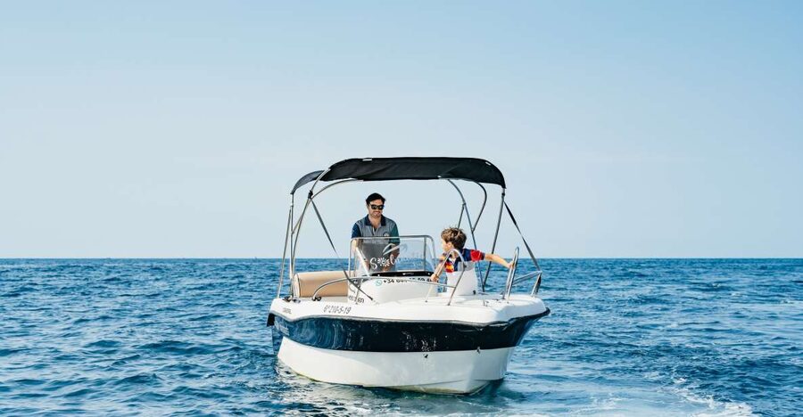 Malaga: Boat Rental without a License for Dolphin Watching - How the No-License Rules Work (And Why Boat Size Matters)