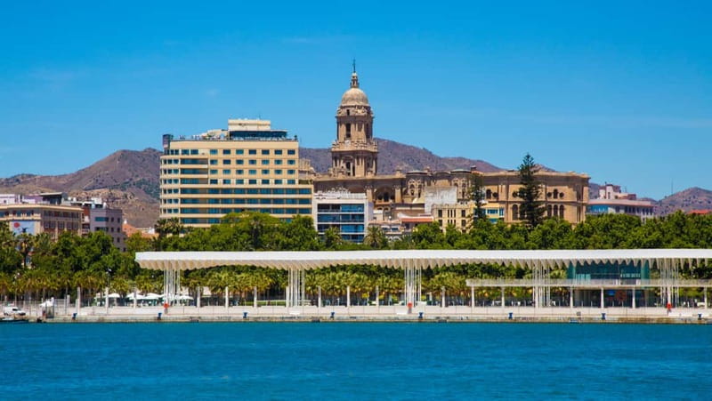 Malaga: Castle Hill and Fisherman Village E-Bike Tour - Why this route works so well for first-time Malaga time