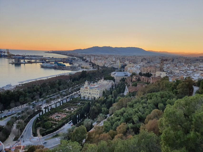 Málaga: Cathedral, Alcazaba, Roman Theater Walking Tour - Roman Theater: turning ruins into a real place to visit