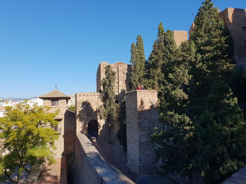 Málaga: Cathedral, Alcazaba, Roman Theater Walking Tour - Starting point near Plaza de La Marina, and how the tour flows