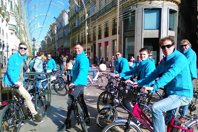 Malaga Electric Bikes Guided Tour - Port Lighthouse, Muelle Uno, and Palmeral de las Sorpresas