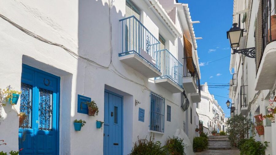 Malaga: Frigiliana & Nerja Tour with Local Product Tastings - Key points before you go