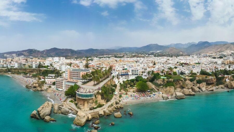 Malaga: Frigiliana & Nerja Tour with Local Product Tastings - Guide experience: what the best ones do with your time