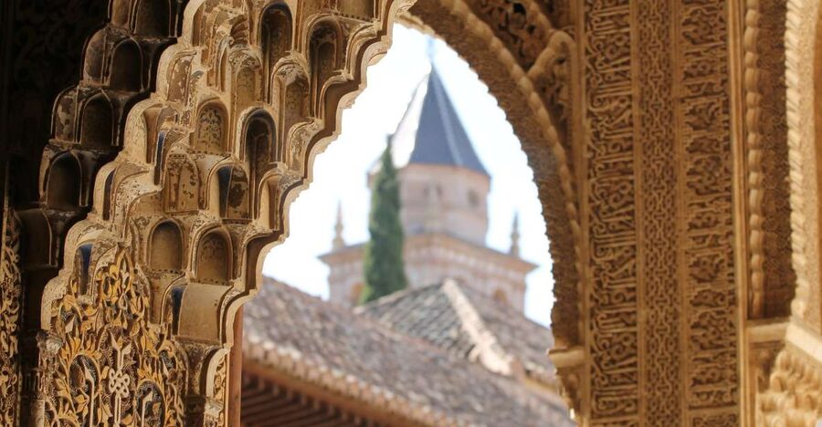 Malaga: Granada Day Trip with Alhambra, Palaces and Gardens - Malaga to Granada Day Trip: why it’s a smart use of one day