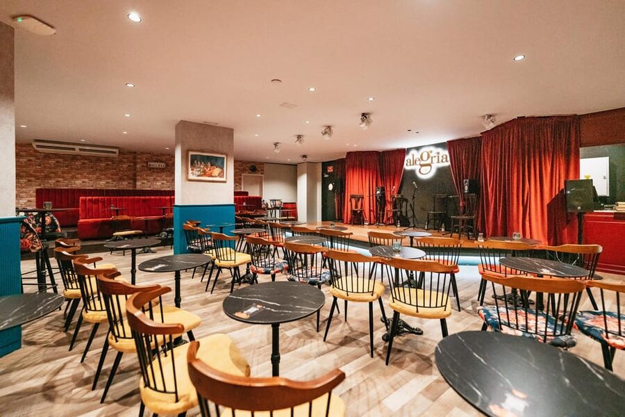 Málaga: Live Flamenco Show at Flamenco Alegría - Practical rules and etiquette that keep the night flowing