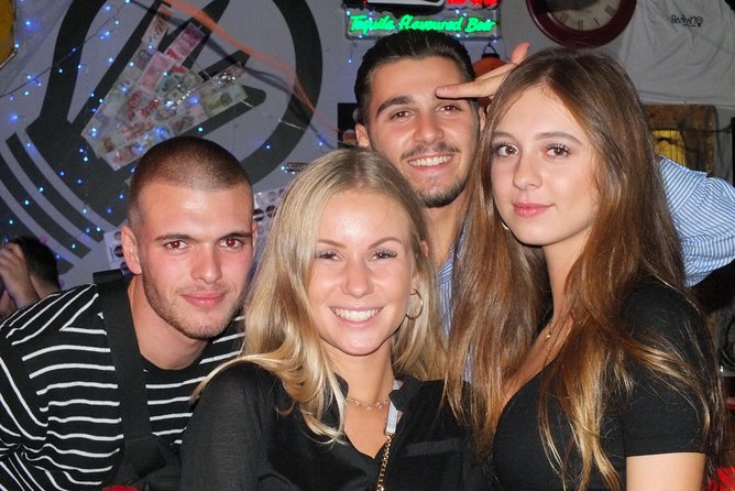 Malaga Nightlife Pub Crawl Tour with Drinks and Clubs Entry - The drink deal: beer, sangria, and four shots