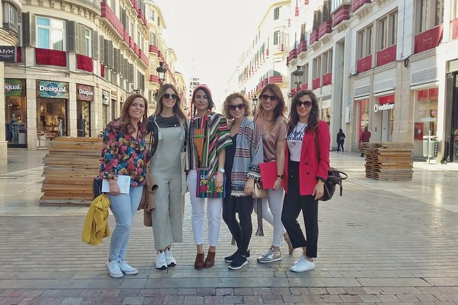 Málaga: Private Sightseeing Treasure Hunt - Carmen Thyssen, Mercado Central de Atarazanas, and the best kind of stop