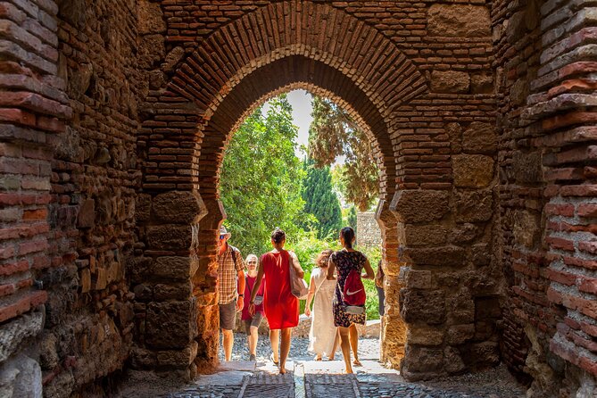 Malaga Private Walking Tour, Alcazaba & Catamaran Cruise - Puerto de Málaga and the 1-Hour Catamaran Cruise: Views With a Softer Pace