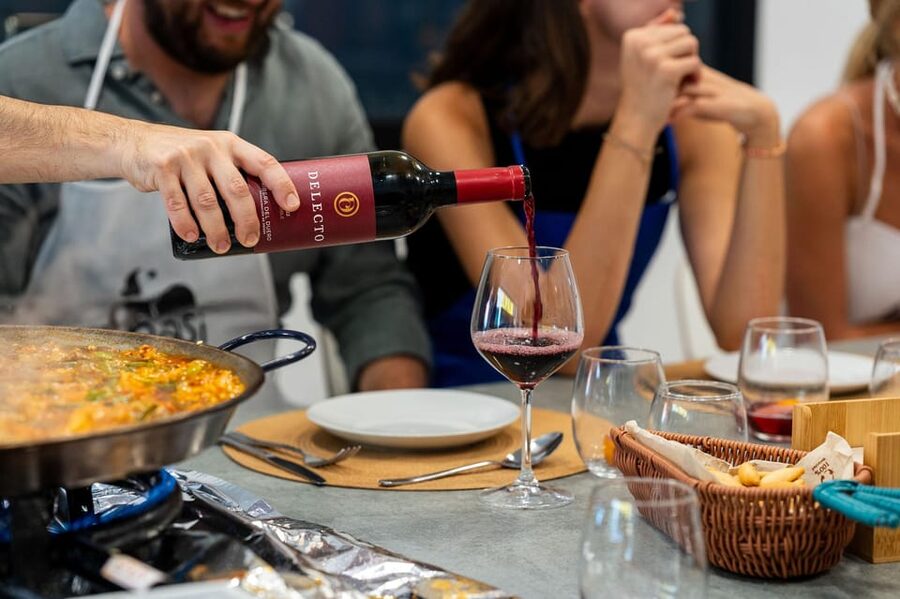 Málaga: Spanish Cooking Workshop with Paella and Sangria - Cooking paella the local way: the technique focus you actually need