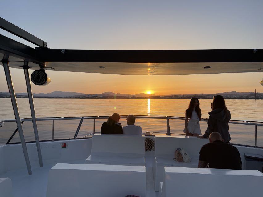Málaga: Sunset Catamaran Trip - The Catamaran Ride: Relax First, Then Watch the Skyline Change
