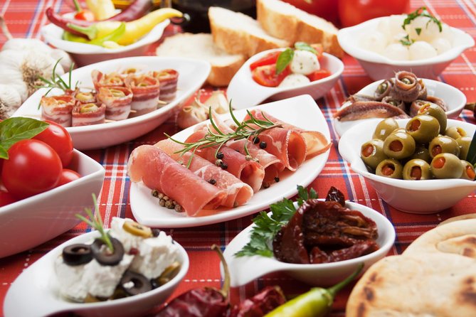 Malaga Tapas and Wine Tour - A 3-hour tapas walk through central Malaga