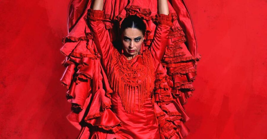 Malaga: Teatro Flamenco Malaga Live Flamenco Show - Teatro Club Málaga: the kind of venue that makes flamenco work
