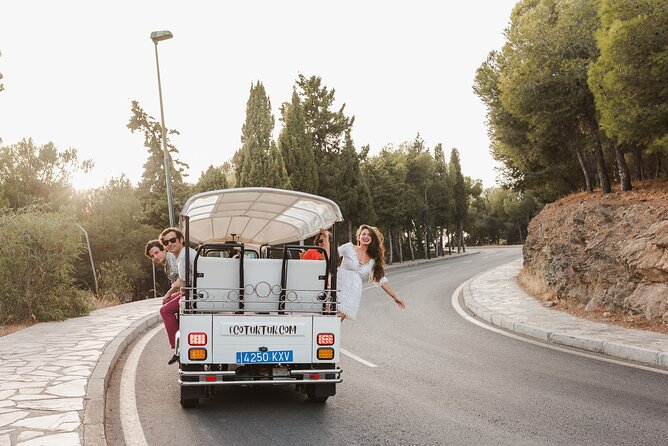 Malaga Welcome Tour with Local Guide in Eco Tuk Tuk Private - Center Pompidou Málaga at El Cubo: Modern Art Meets Old Port Energy