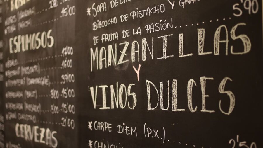 Málaga: Wine & Tapas Tour - Why this 3.5-hour Málaga wine and tapas format actually works