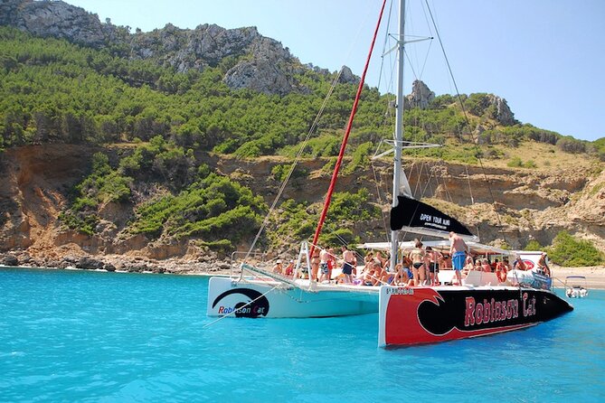 Mallorca Catamaran Tour in the Bay of Pollensa - Snorkeling gear and SUPs: how to plan your water time
