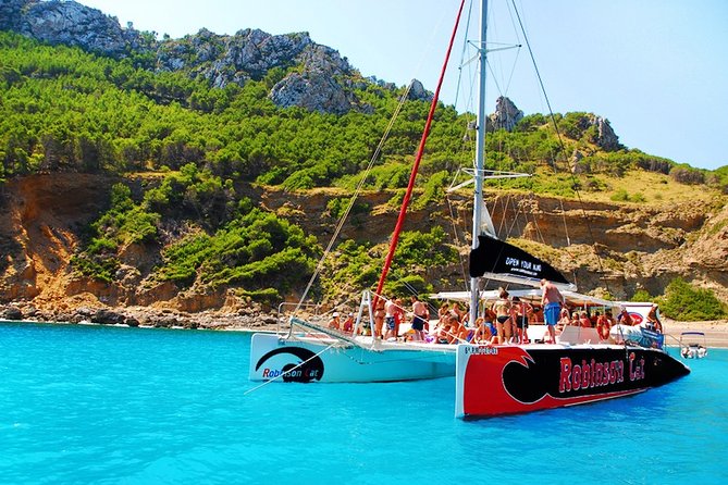 Mallorca Catamaran Tour in the Bay of Pollensa - Getting to the Robinson Catamaran: Port de Pollença meeting point plus pickup