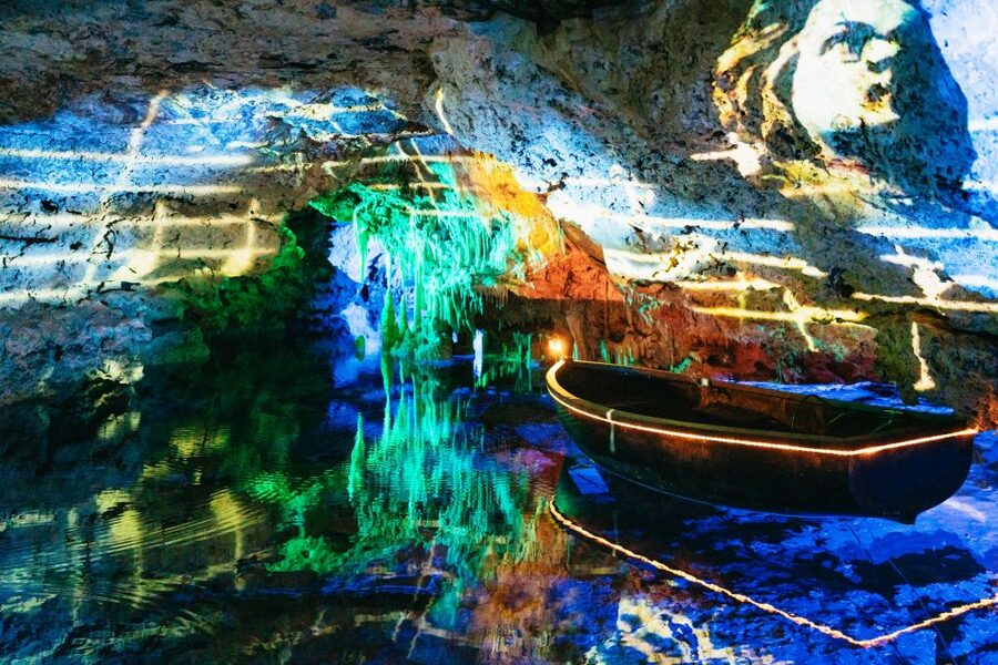 Mallorca: Caves of Drach Day Trip & Optional Caves of Hams - Don’t Skip the Pearl Factory Stop in Manacor, but Go in Knowing It’s a Sales Stop Too