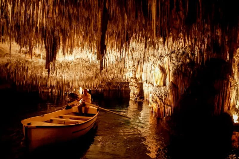 Mallorca: Caves of Drach Tour from the North with Boat Trip - Entering the Caves of Drach, What 300 Steps Actually Means